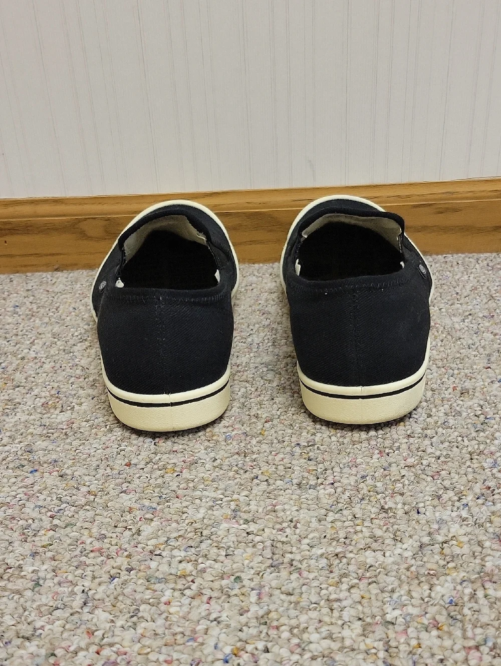 KEEN Men’s Eldon Slip-On Canvas Shoes in Black/Cream Sz 14. Summer Outdoor
